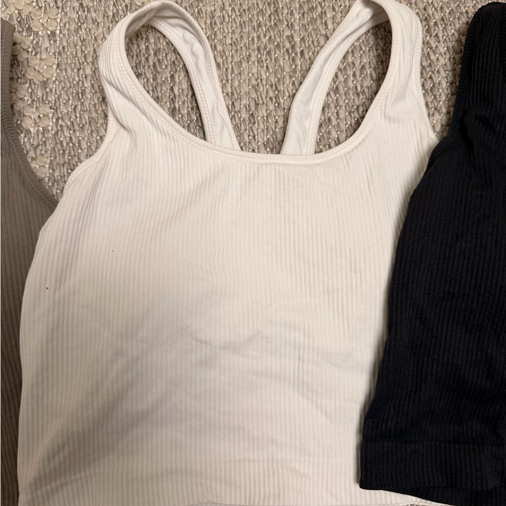 Lot of 3 CALIA by Carrie Underwood Ribbed Tank Tops size medium - Picture 3 of 8